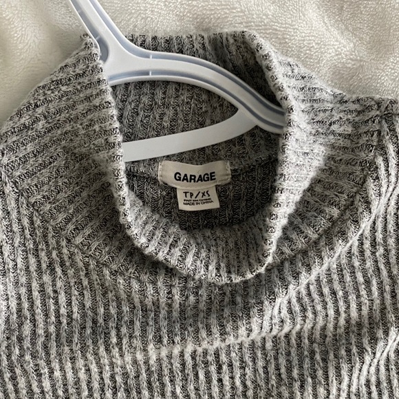 Gray loose fit sweater - Picture 2 of 2